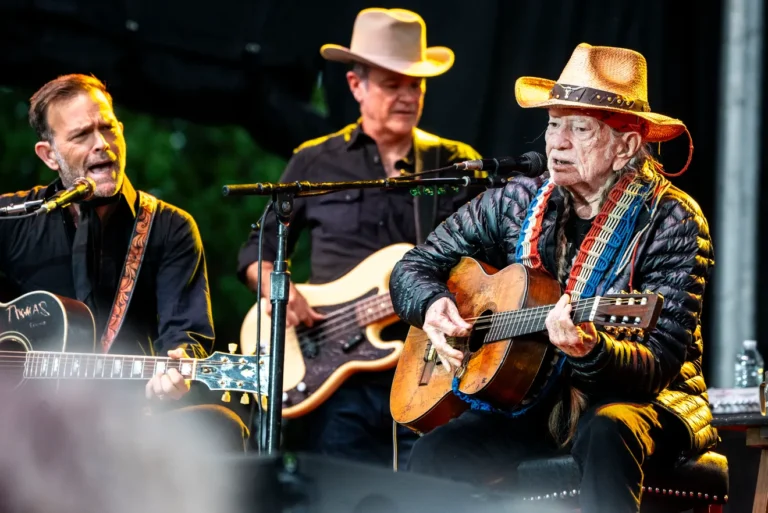 Willie Nelson's Enchanting Performance at Water Works Park